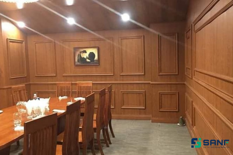 ốp tường nhựa nhà hnagf