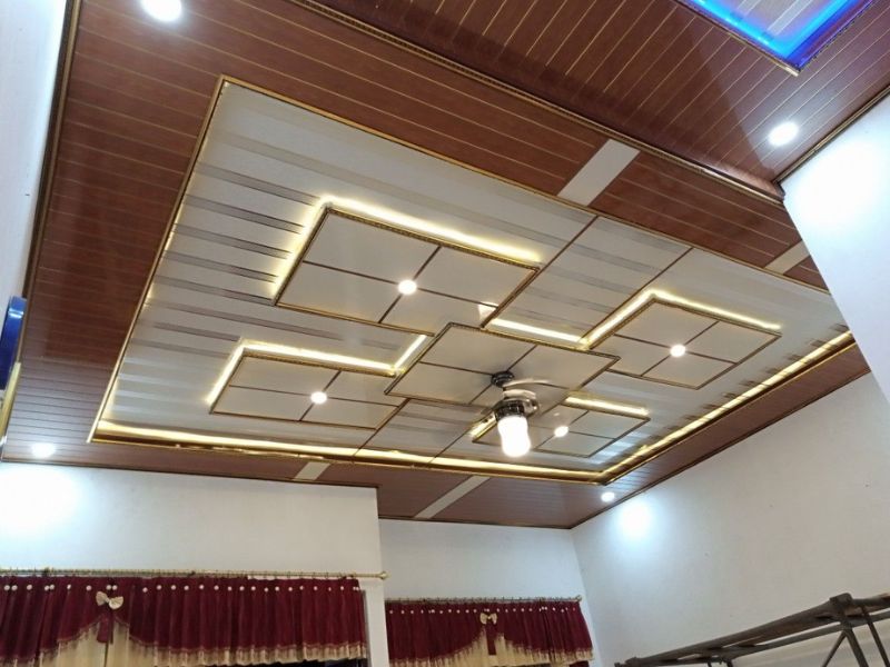 mẫu trần nhựa phòng khách đơn giản