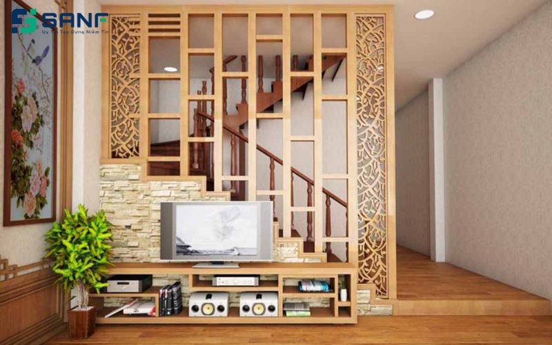 vách ngăn cầu thang giật cấp