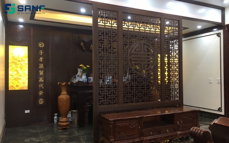 vách ngăn phòng thờ truyền thống