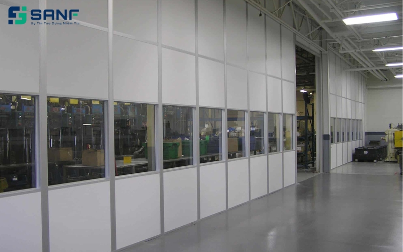vách ngăn nhựa lõi thép