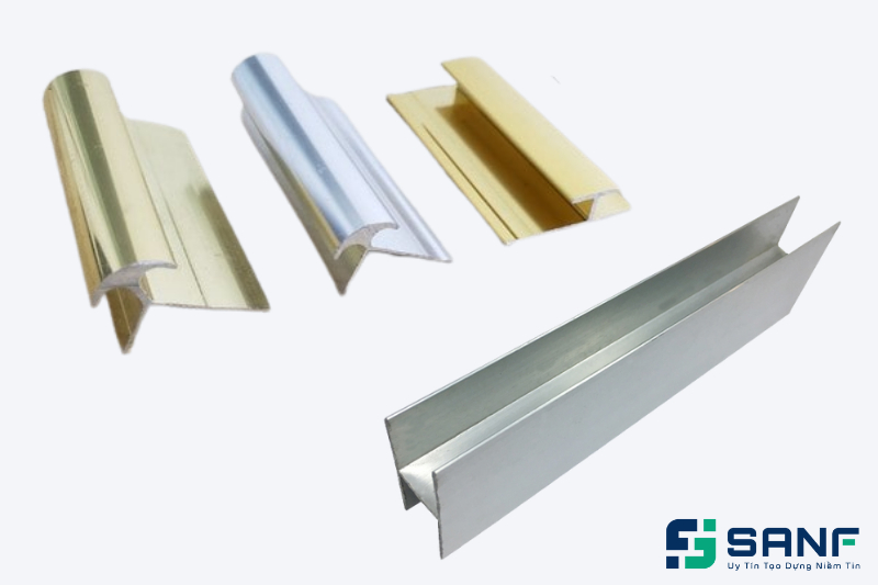 giá phụ kiện tấm nhựa ốp tường vân đá