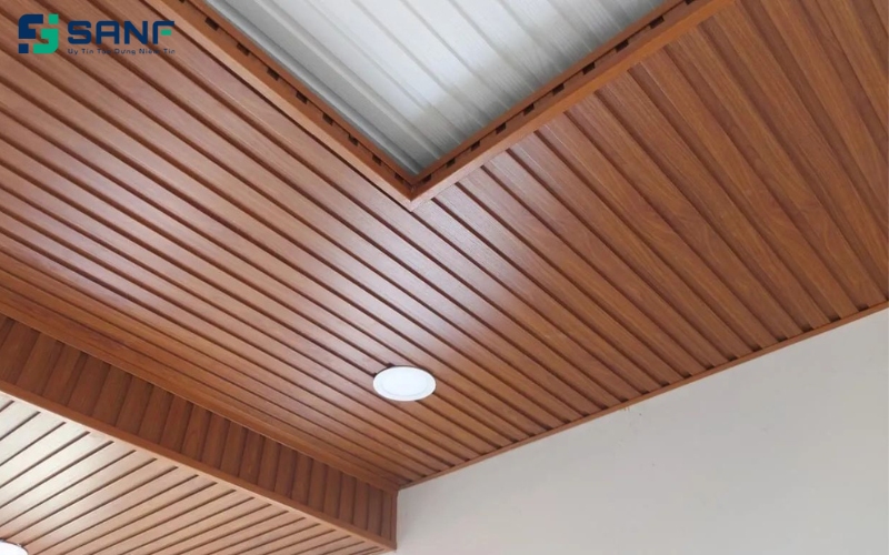 trần lam gỗ nhựa chống nước tốt