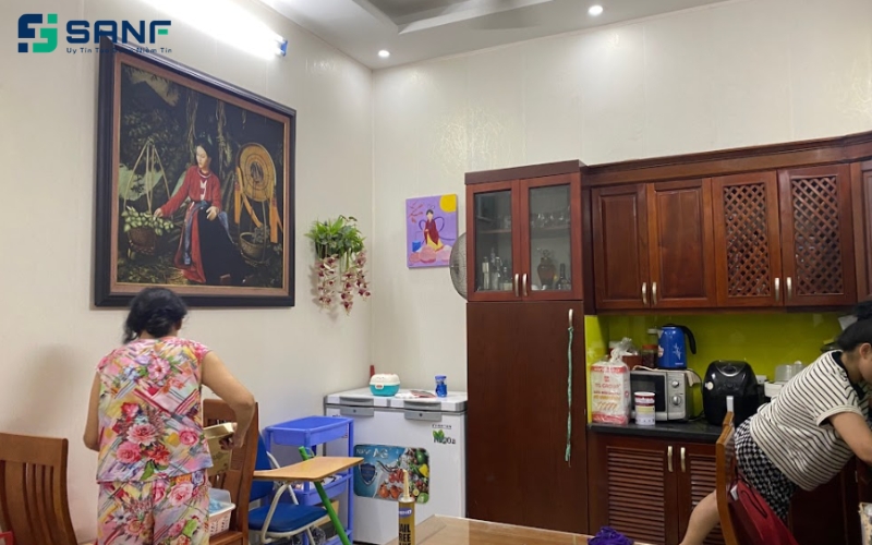 tấm nhựa ốp tường giúp chống bám bẩn