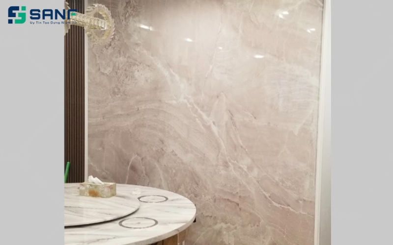 tấm nhựa ốp tường họa tiết vân đá phòng bếp